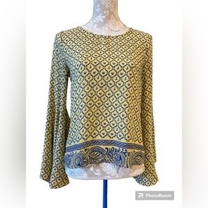 Chelsea Women’s Bell Sleeve Yellow Blouse Size Small